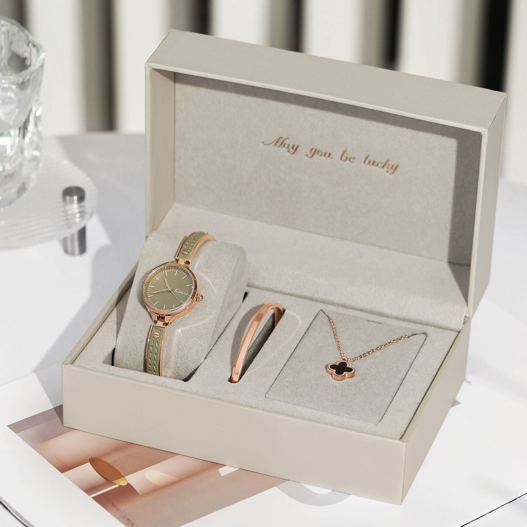 Women's Fashion Bracelet Watch Gift Set | Quartz Watch with Bracelet & Necklace